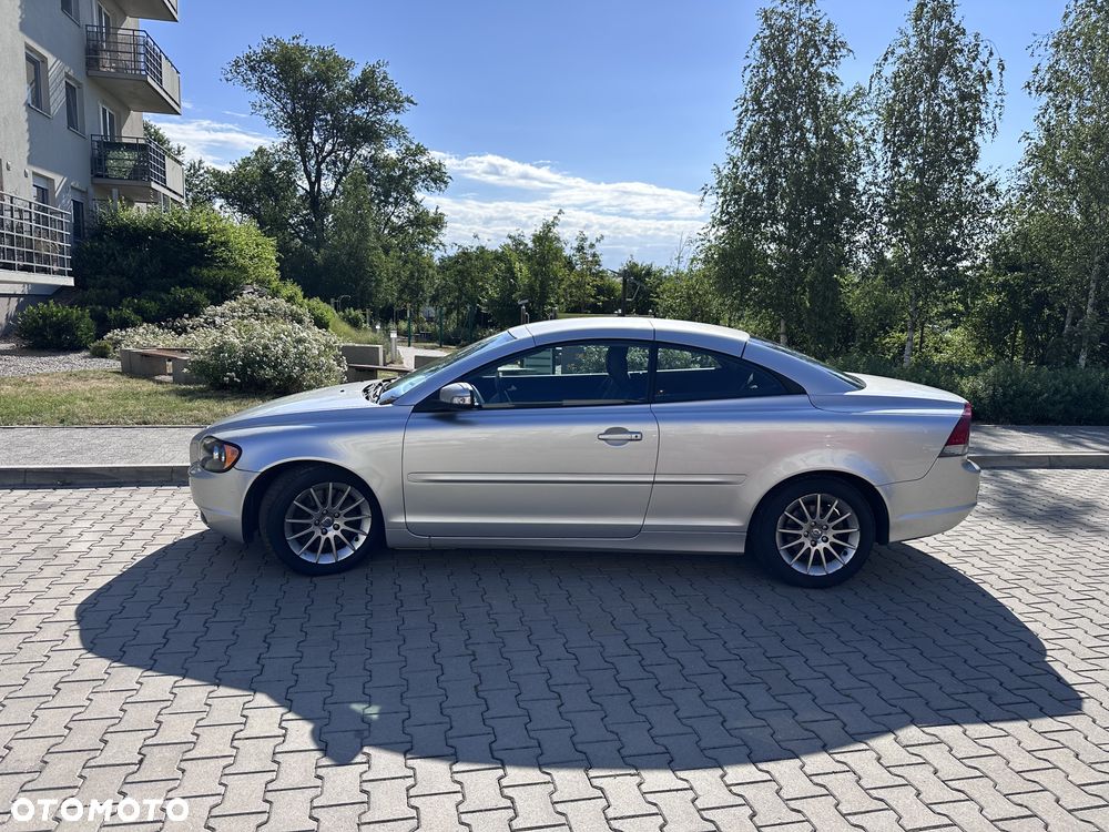 Volvo C70 2.0D Momentum - 10