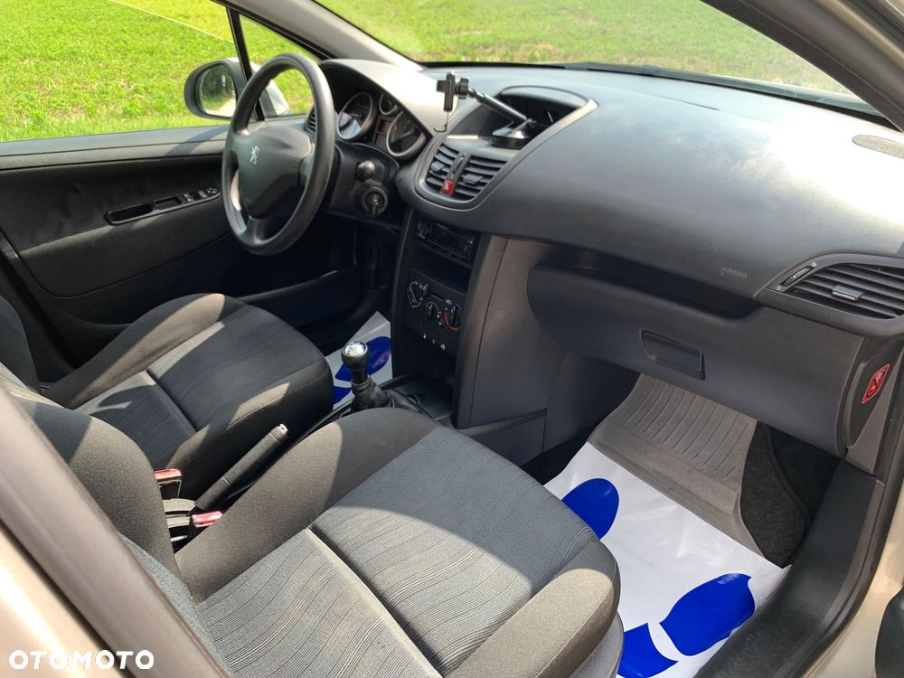 Peugeot 207 1.4 Trendy - 15