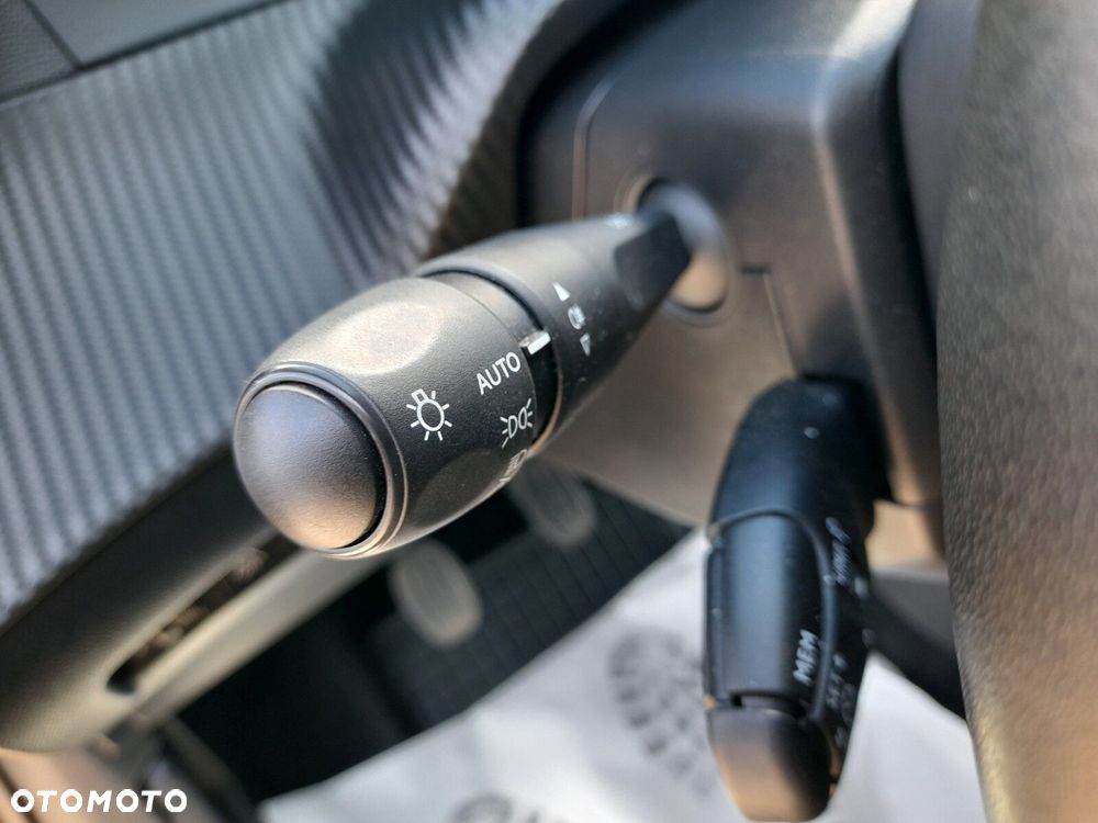 Peugeot 208 1.2 PureTech Active Pack S&S - 12