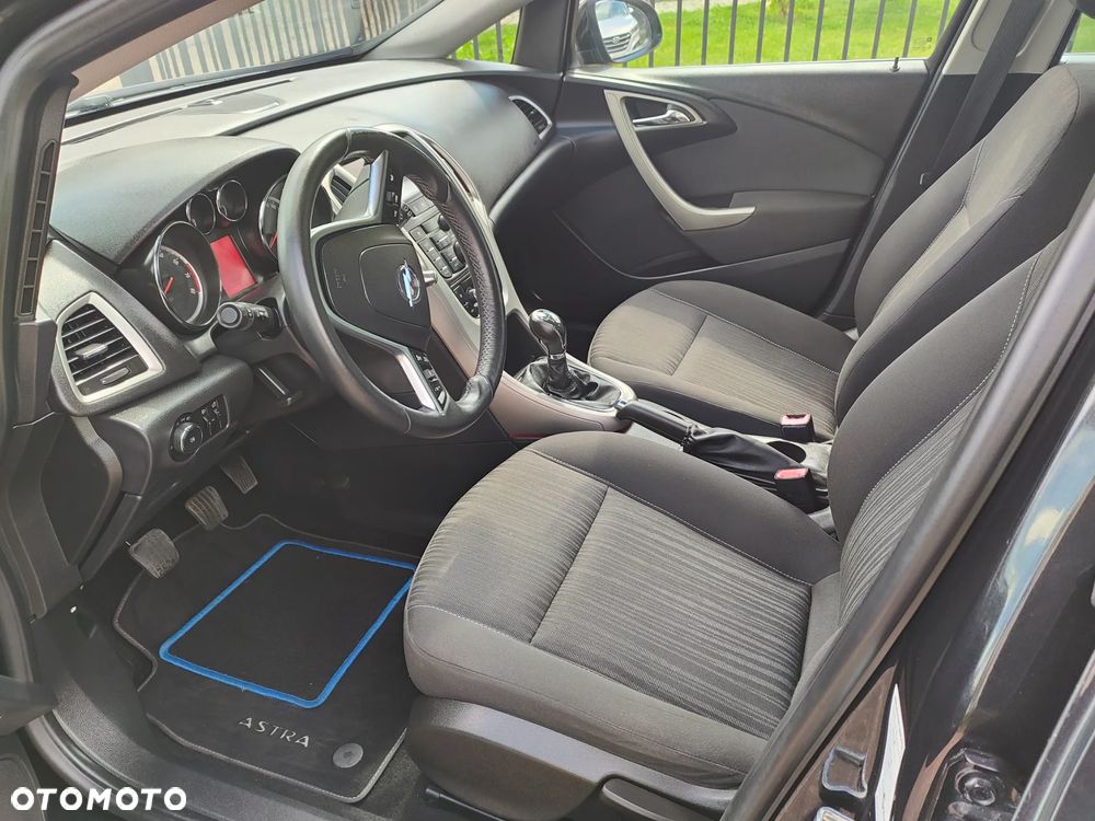Opel Astra 1.4 Turbo - 10