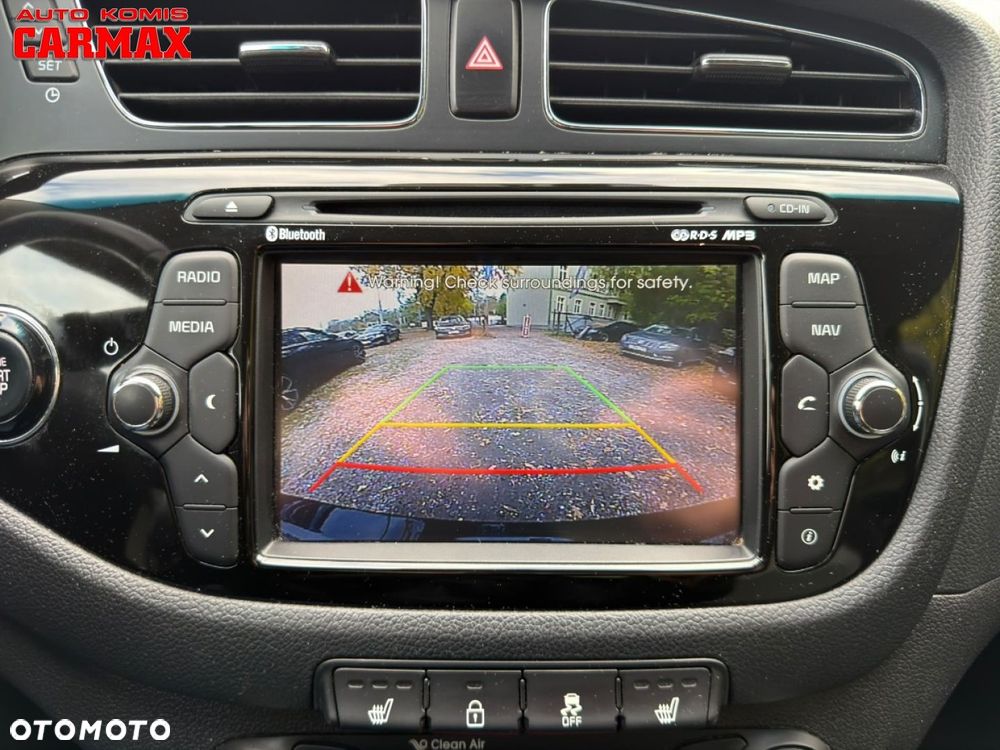 Kia Ceed - 28
