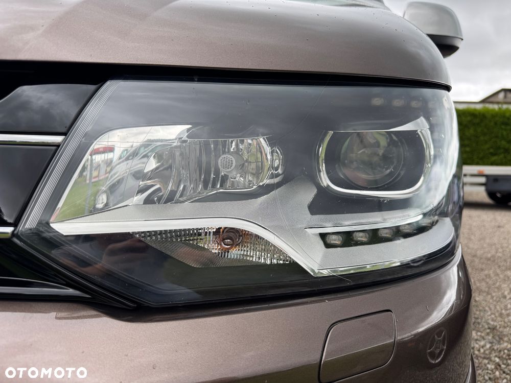 Volkswagen Multivan - 35