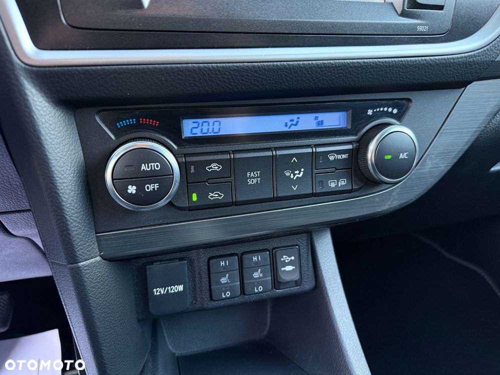 Toyota Auris 1.6 Life+ - 19