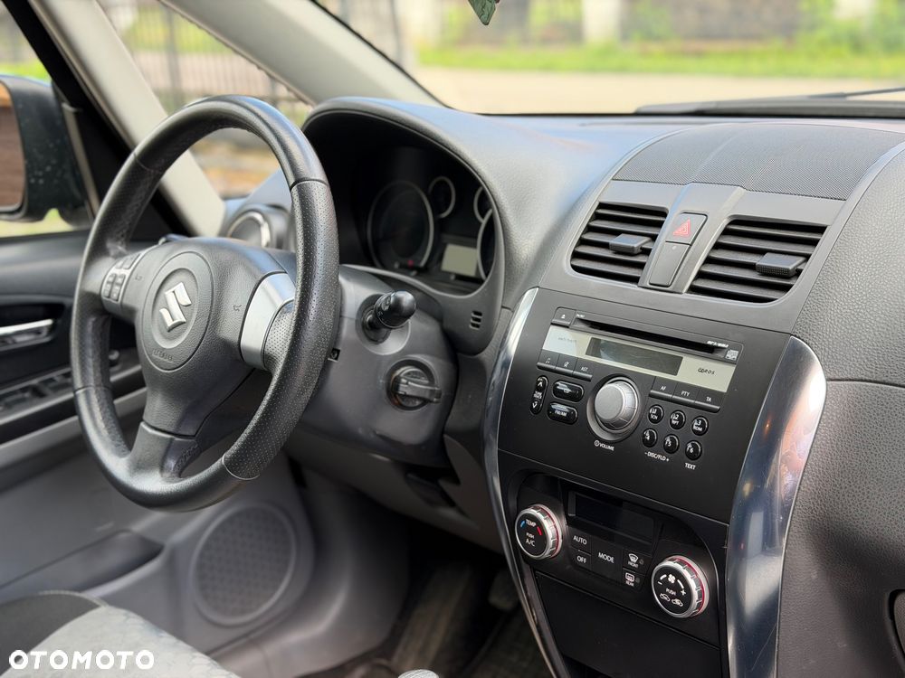 Suzuki SX4 1.6 VVT 4x4 Comfort - 18