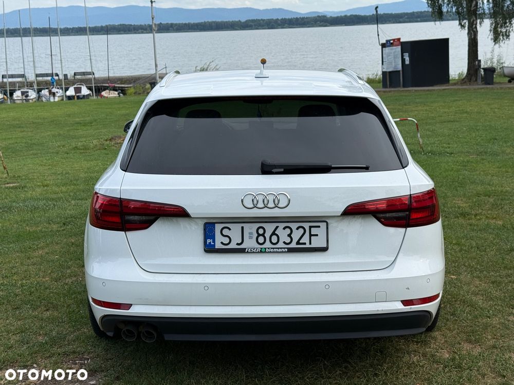 Audi A4 Avant 2.0 TDI Design S tronic - 16