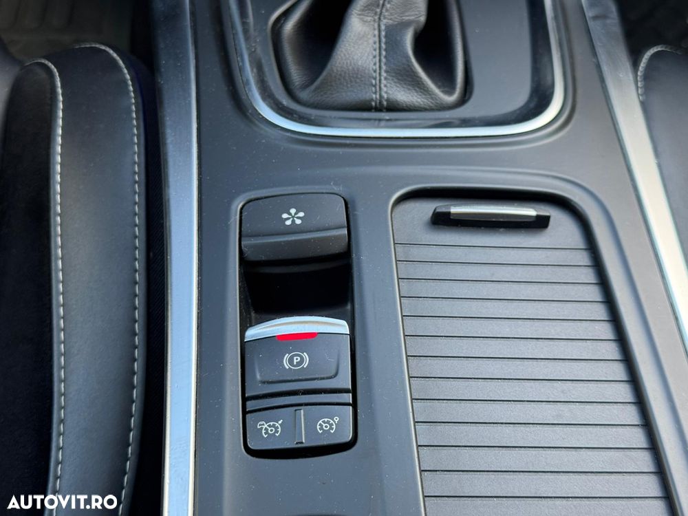 Renault Megane BLUE dCi EDC Intens - 21