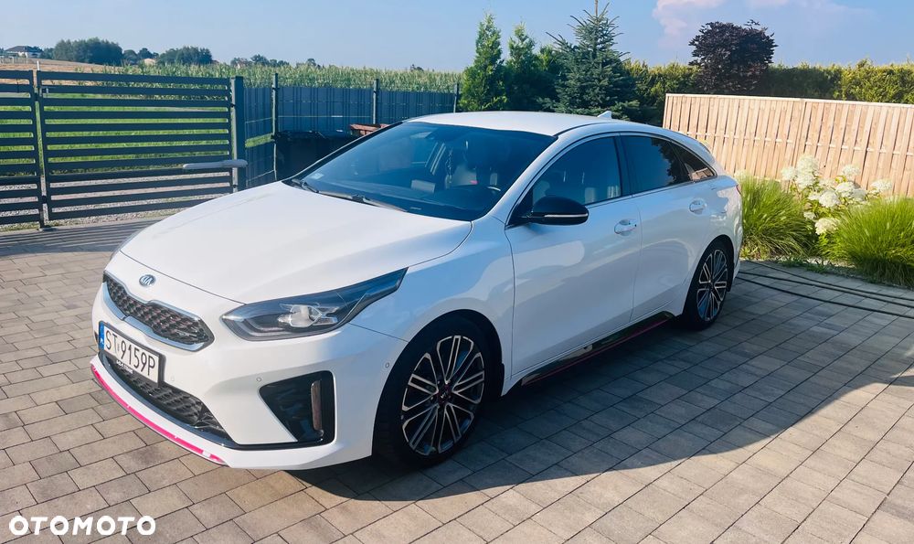 Kia ProCeed - 2