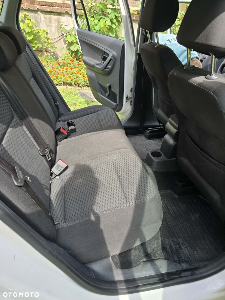 Skoda Fabia 1.6 TDI DPF Ambition - 10