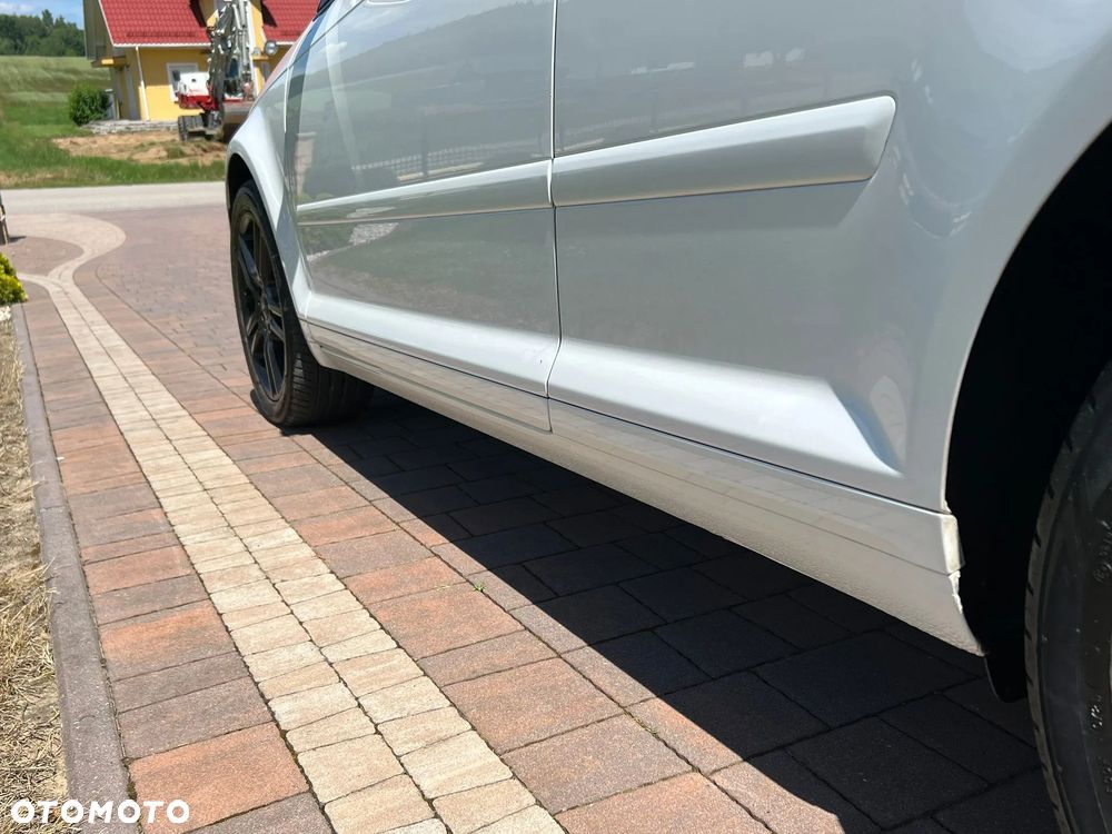Audi A3 3-drzwiowe 1.6 Attraction - 21
