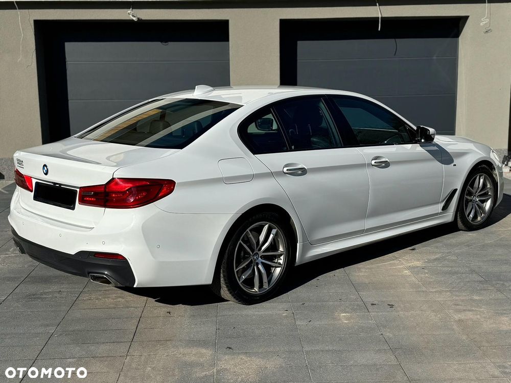 BMW Seria 5 520d M Sport - 5