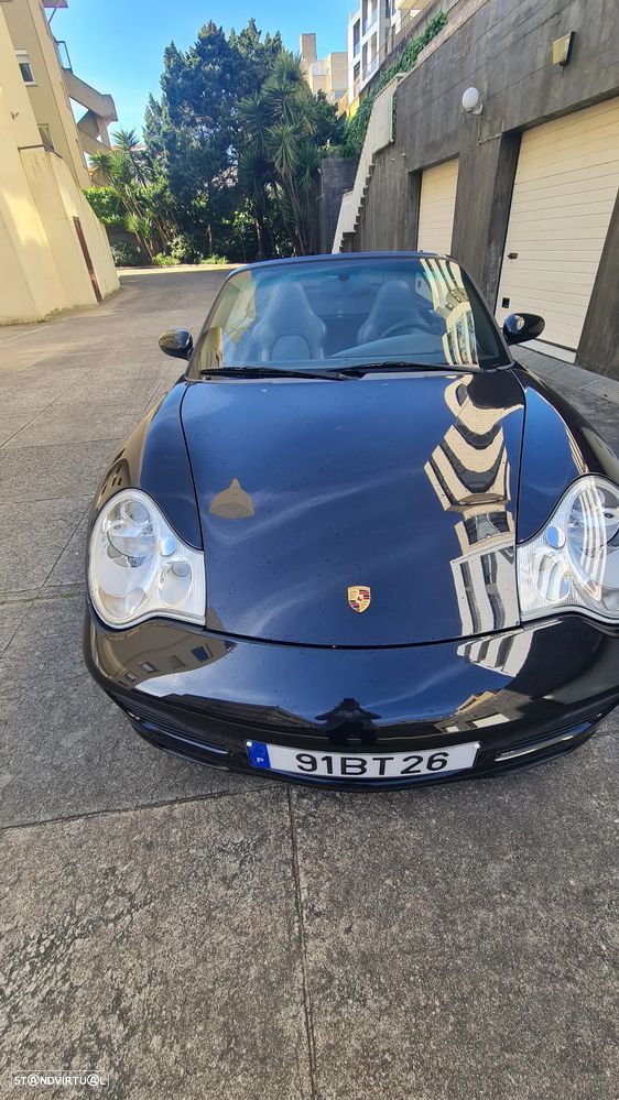 Porsche 911 (996) Carrera 4S Cabrio - 1
