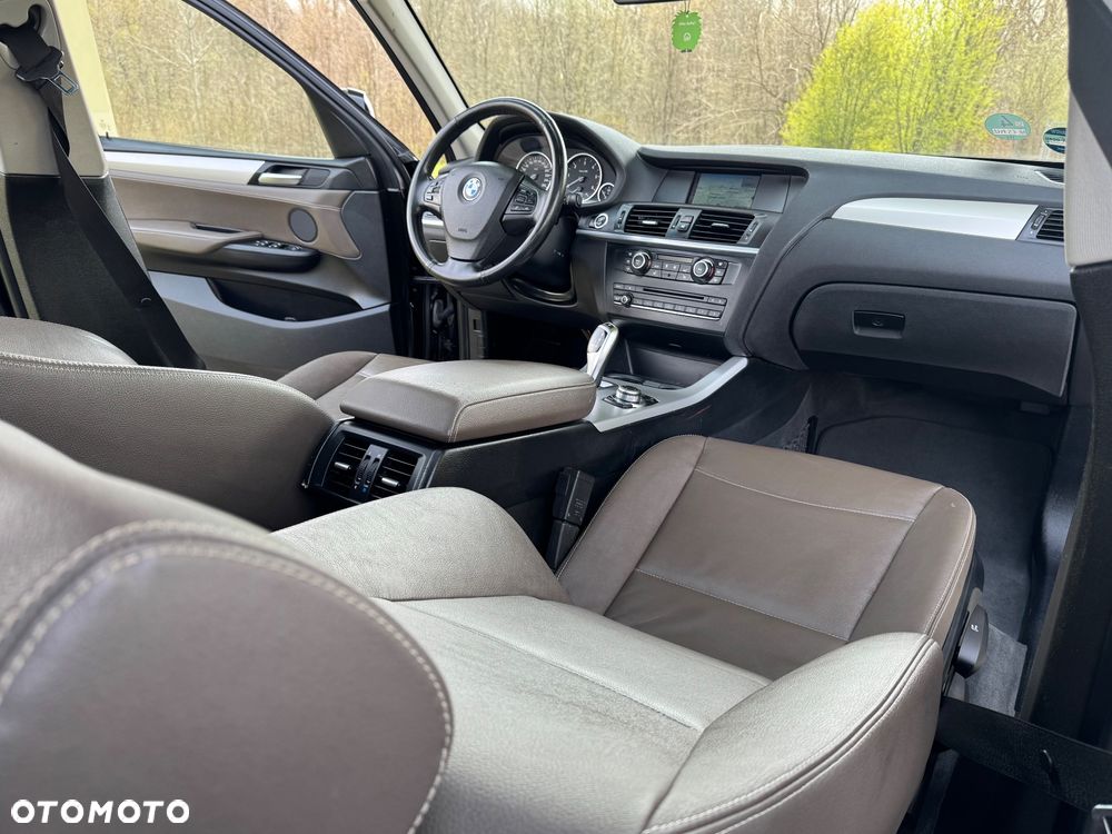 BMW X3 xDrive20d - 8
