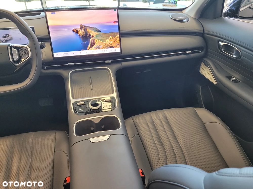 Geely Starray - 26