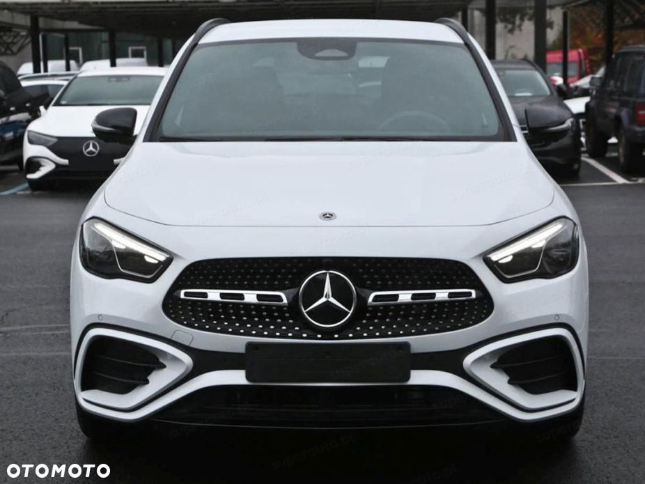 Mercedes-Benz GLA 200 AMG Line - 5