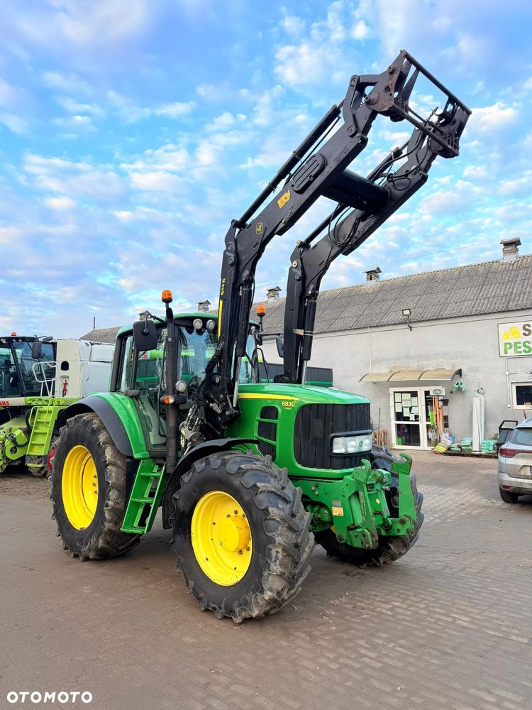 John Deere 6830 Premium - 8