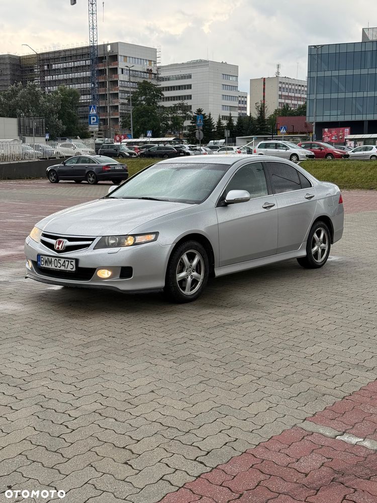 Honda Accord 2.0 Executive - 1