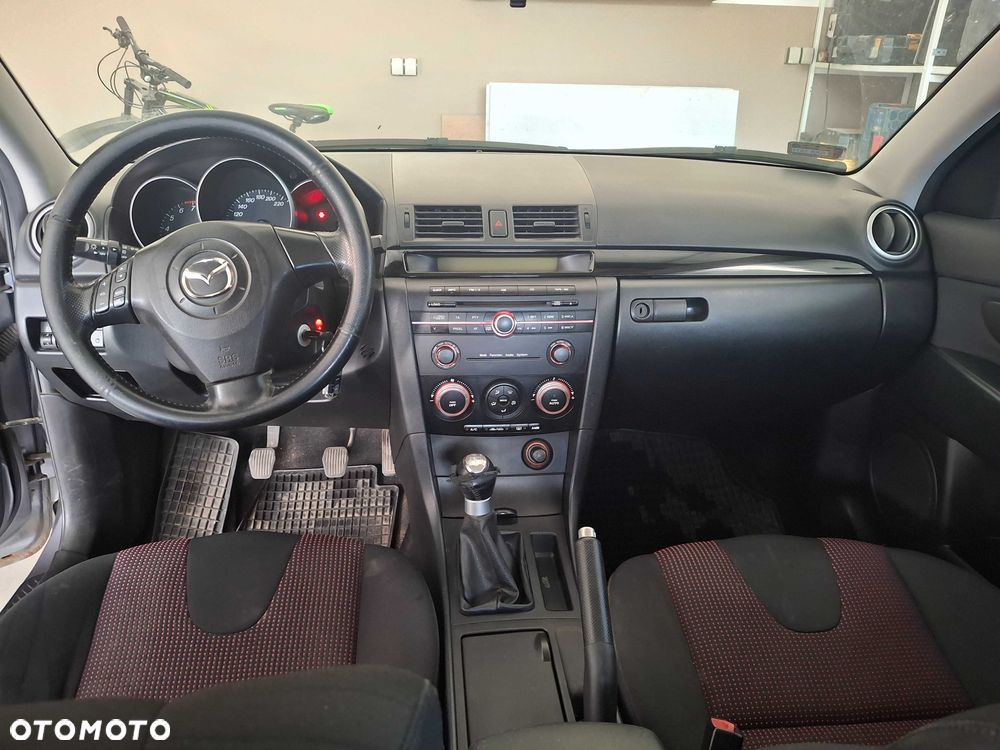 Mazda 3 - 8