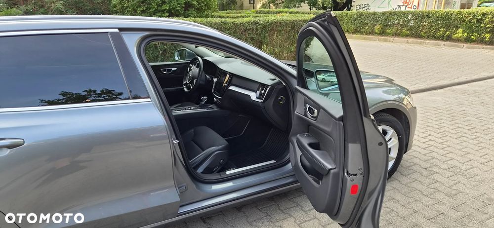 Volvo V60 D3 Geartronic Momentum Pro - 18