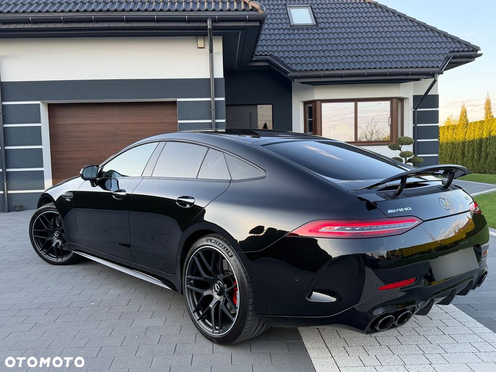 Mercedes-Benz AMG GT 43 4-Matic+ Special Edition Red - 36