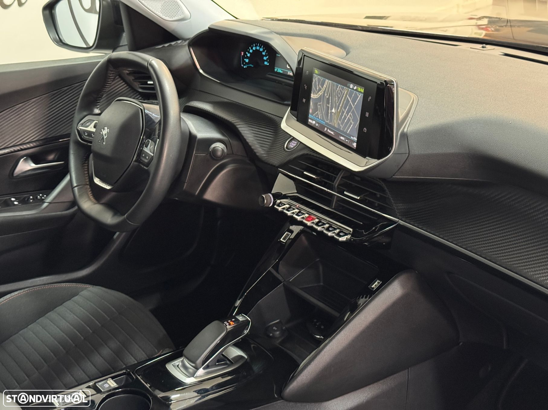 Peugeot e-2008 Active Pack - 33