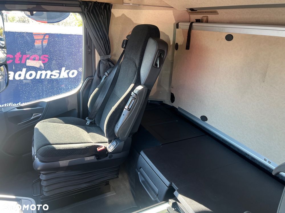 Mercedes-Benz 1842 firanka BDF 19palet - 35