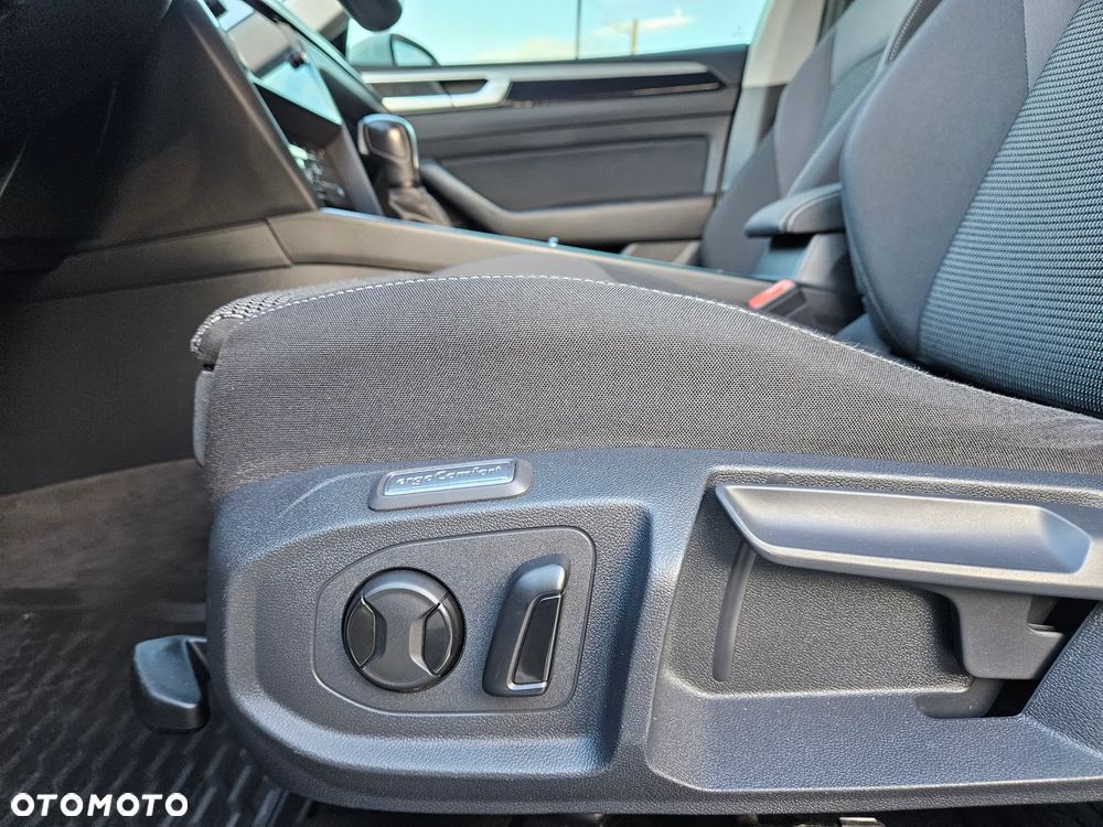Volkswagen Arteon 2.0 TSI Essence DSG - 22