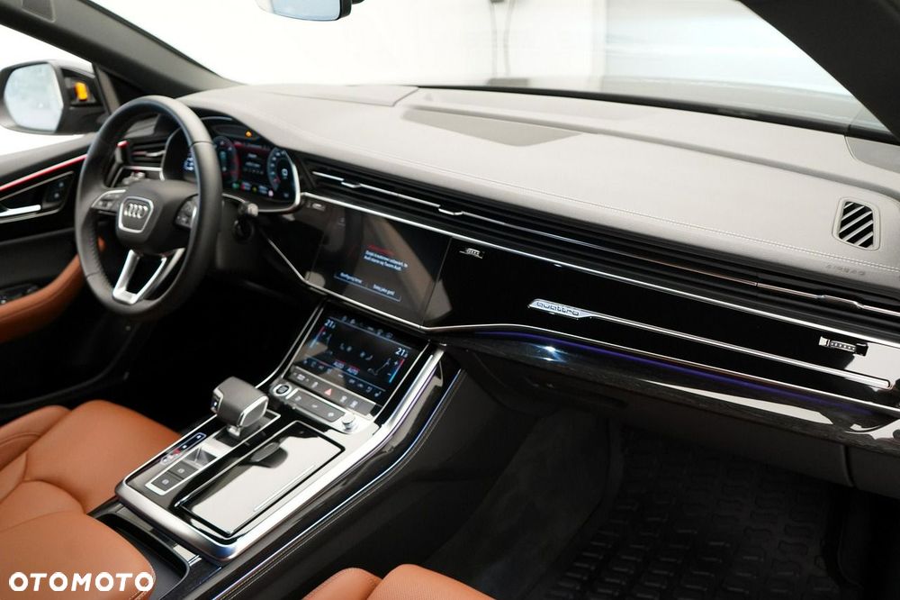 Audi Q8 - 27