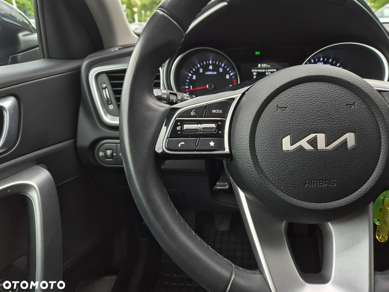 Kia XCeed - 21