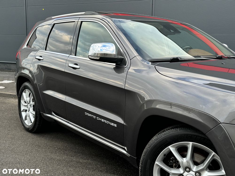 Jeep Grand Cherokee 3.0 CRD Overland Summit EU6 - 19