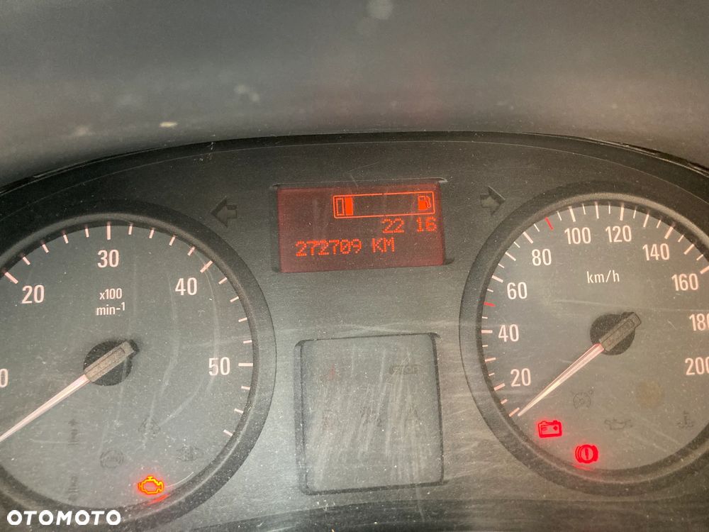 Opel Vivaro - 11
