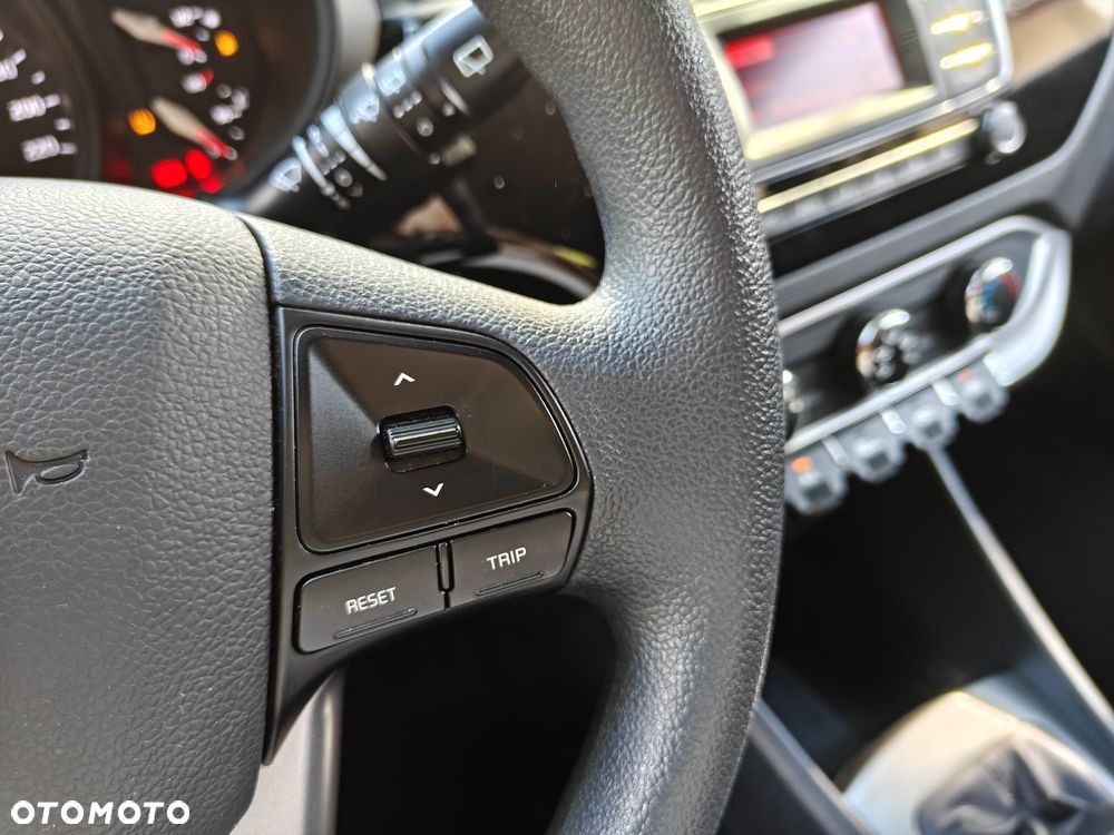 Kia Rio - 30