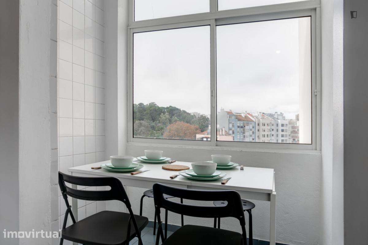 Quarto - localizado em Sete Rios Lisbon - Grande imagem: 5/14