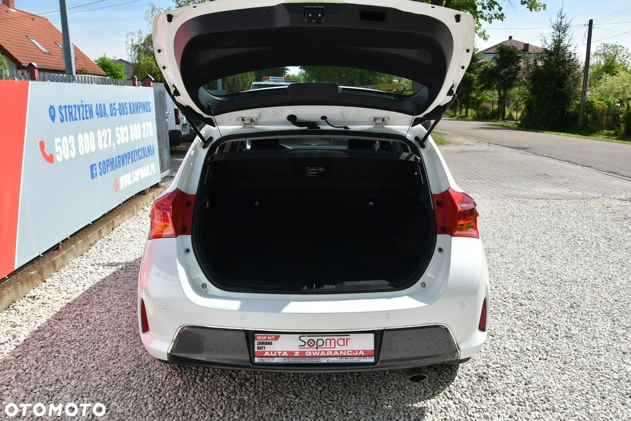 Toyota Auris 1.8 Hybrid Executive - 27