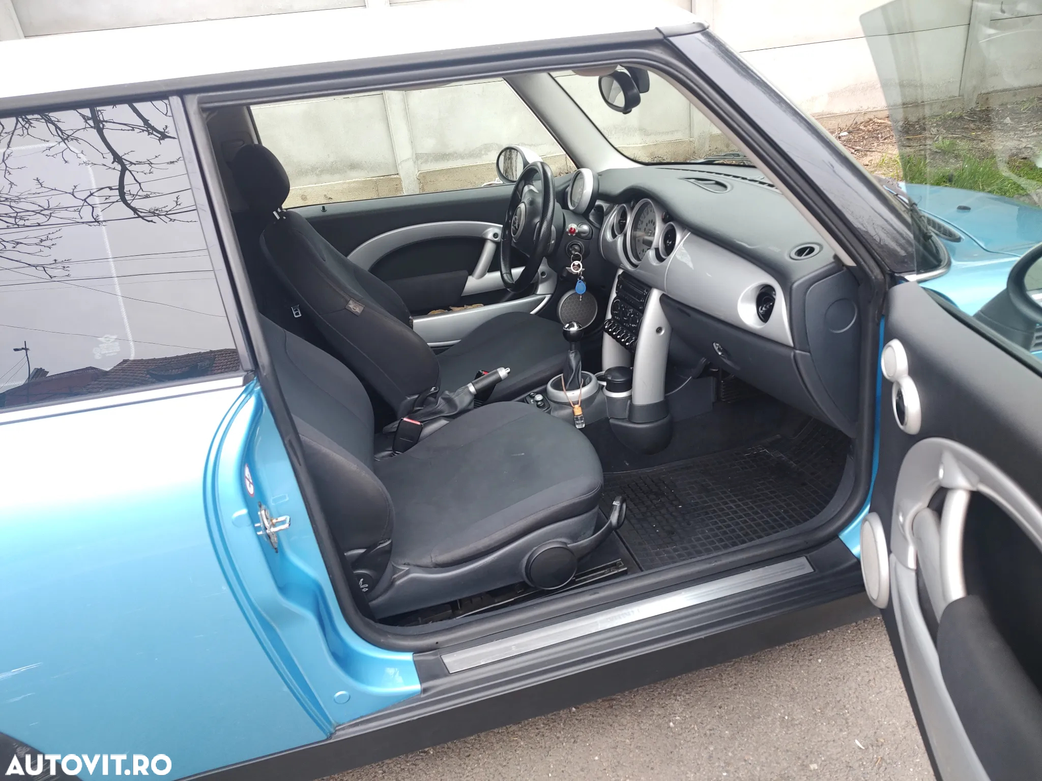 Mini Cooper Cabrio - 3