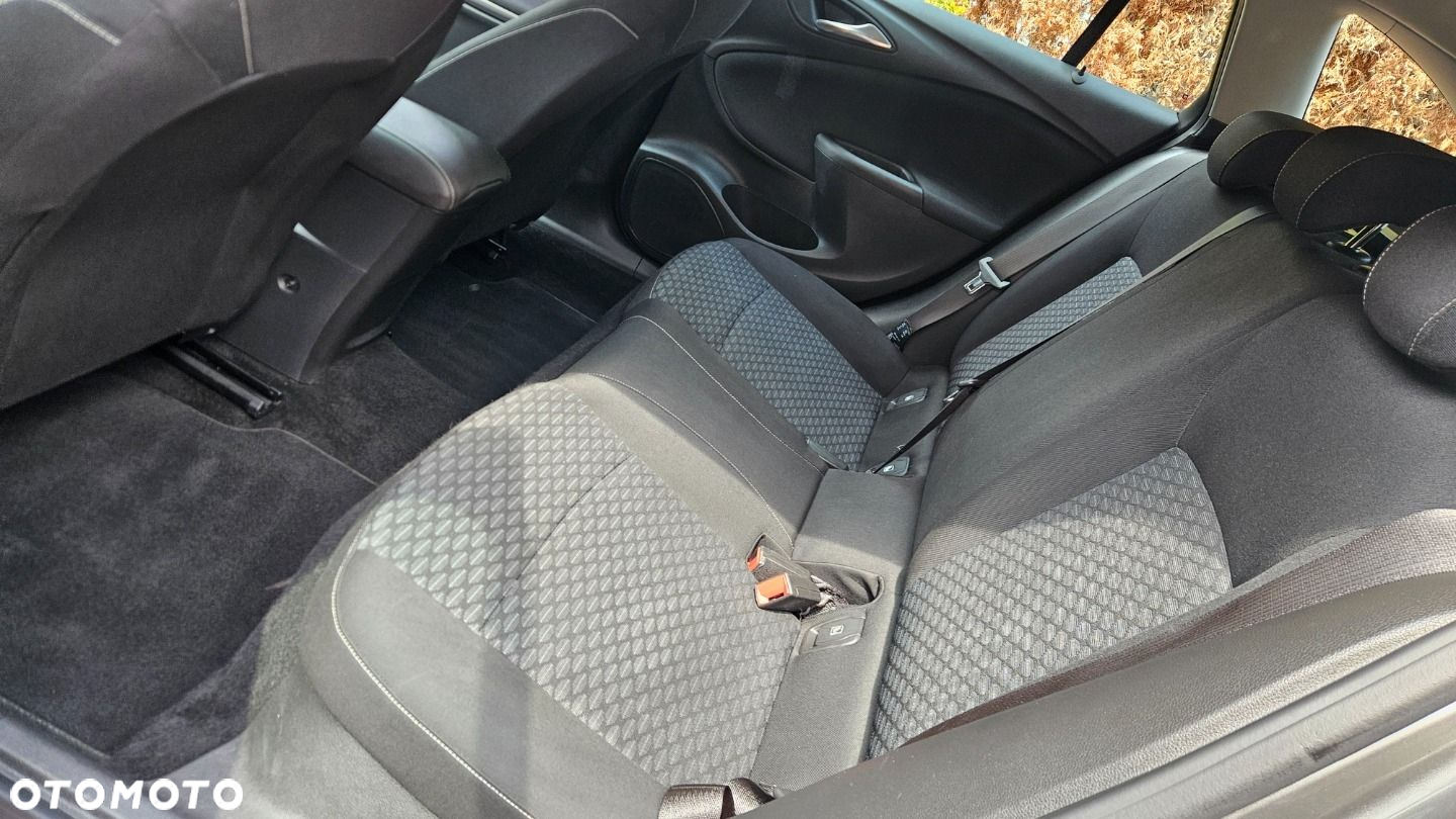 Opel Astra - 16