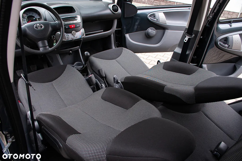 Toyota Aygo 1.0 VVT-i - 25