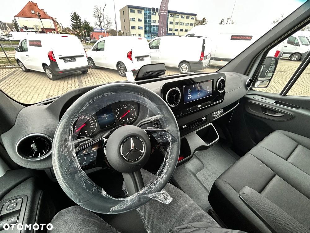 Mercedes-Benz Sprinter 317 CDI Furgon PRO długi - 20