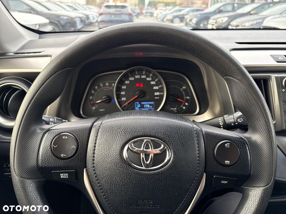 Toyota RAV4 - 16