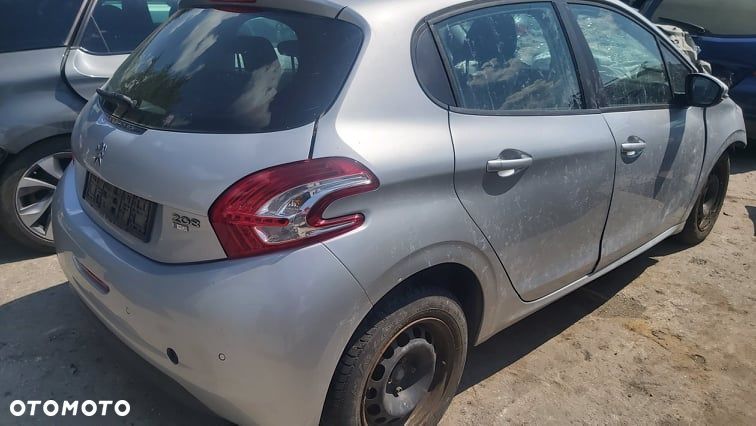 PEUGEOT 208 1,6 EHDI 92km rozrusznik - 6