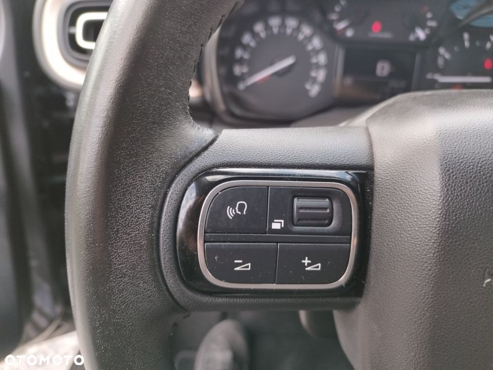 Citroën C3 1.2 PureTech Exclusive - 26