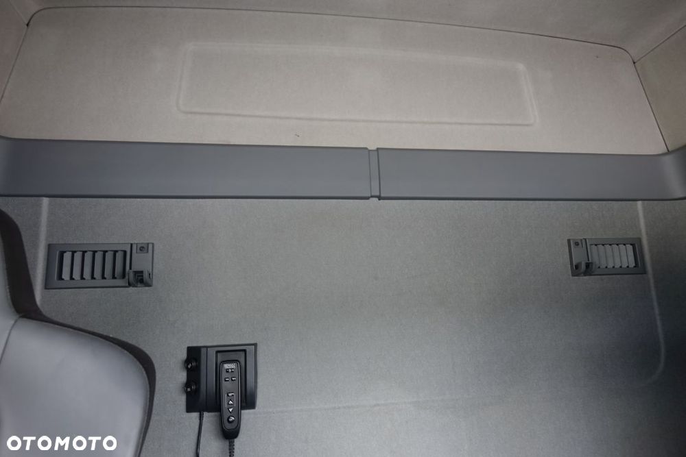Renault GAMA T480 COMFORT / EURO 6 / STANDARD / AUTOMAT / RETARDER / KLIMATYZACJA POSTOJOWA / LODÓWKA / ALUMINIOWE FELGI - 23