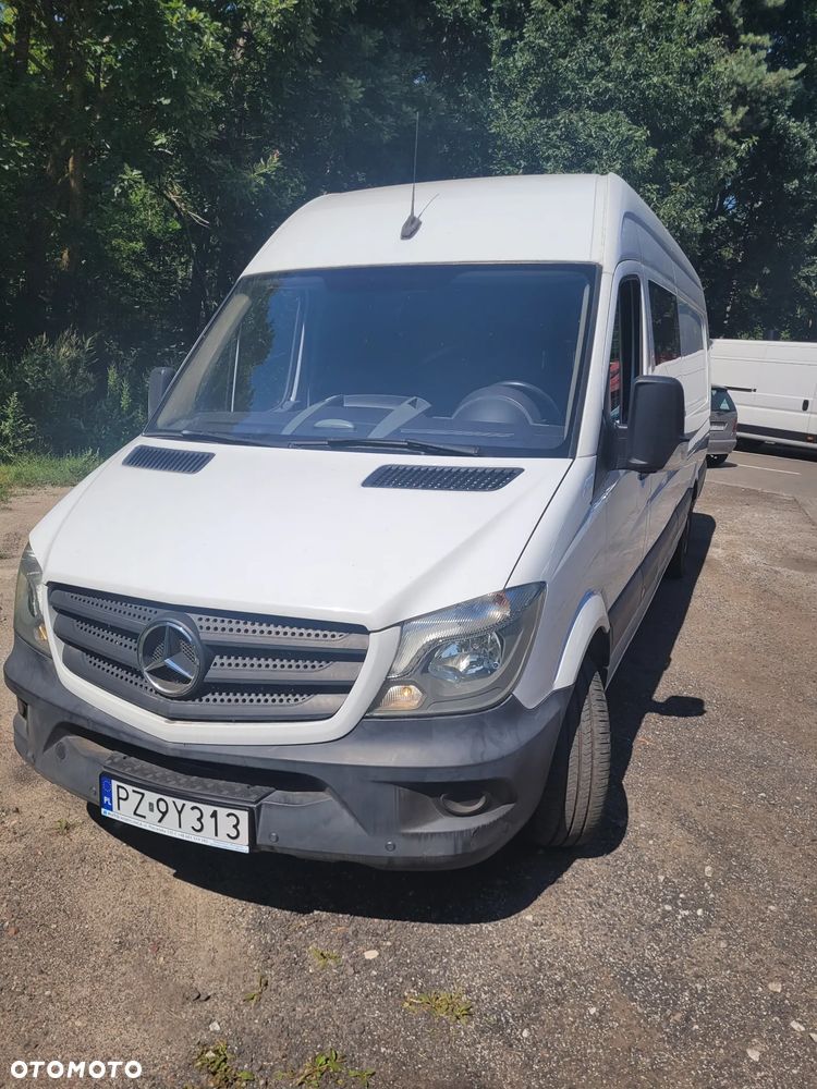 Mercedes-Benz Sprinter - 2
