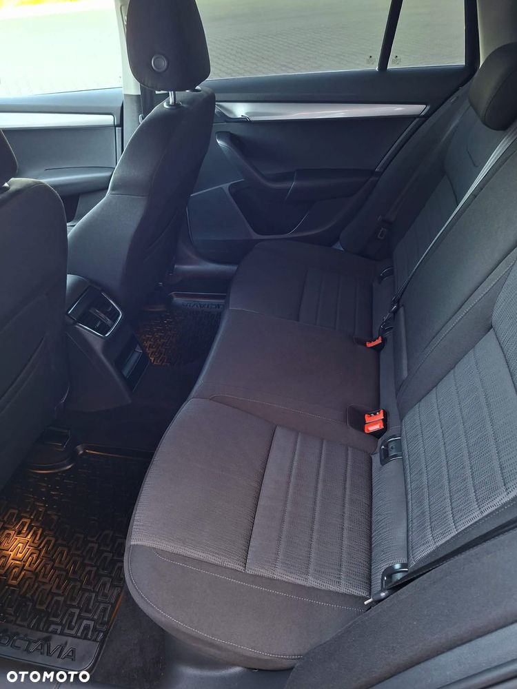 Skoda Octavia 2.0 TDI Green tec Elegance - 11