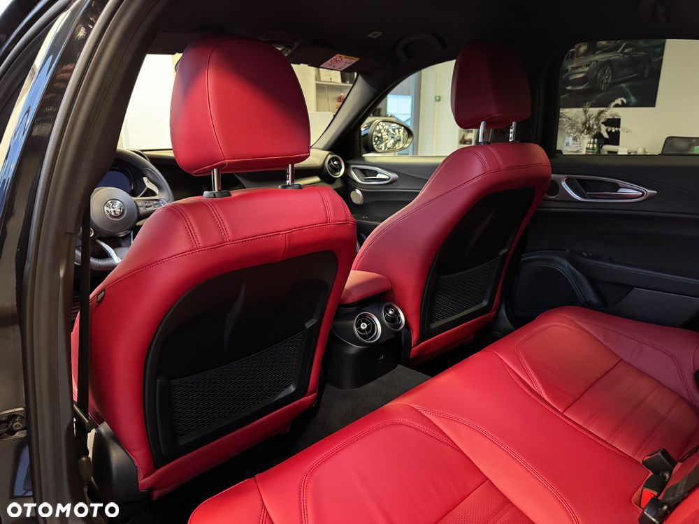 Alfa Romeo Giulia 2.0 Turbo Veloce Q4 - 21