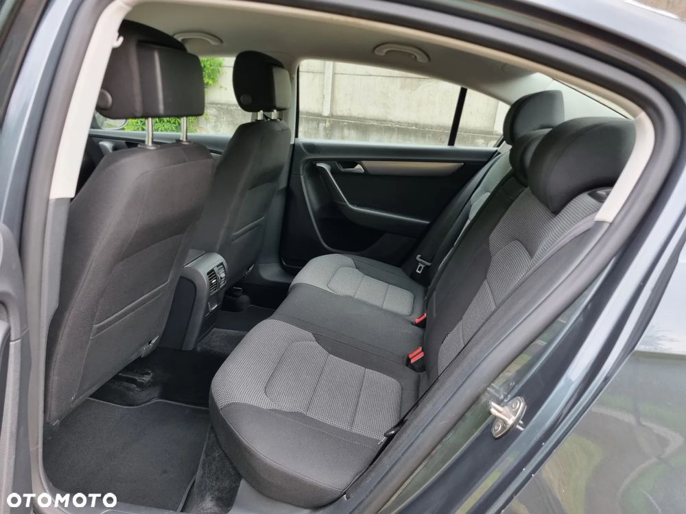 Volkswagen Passat 1.8 TSI Comfortline - 20