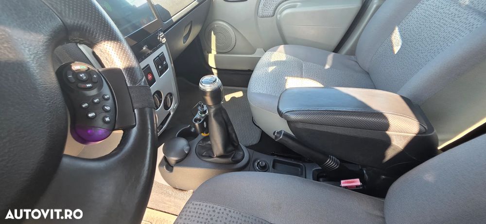 Dacia Logan 1.4 MPI Laureate Plus - 15