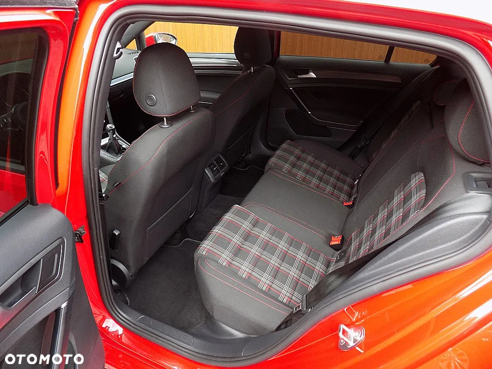 Volkswagen Golf 2.0 TSI OPF GTI - 6
