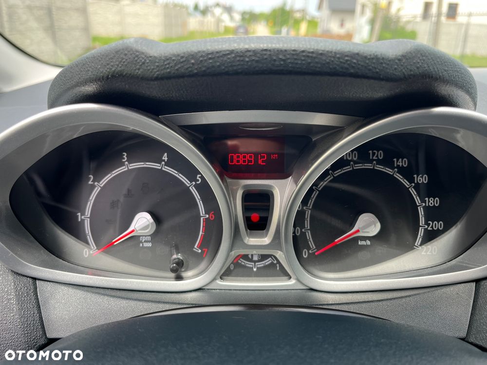 Ford Fiesta 1.4 Titanium - 21