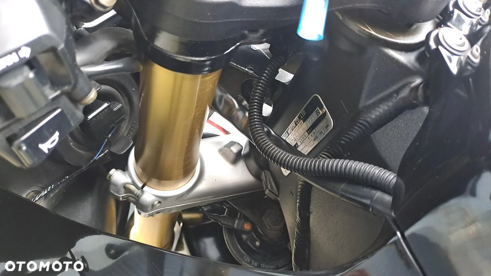 Honda CBR - 27