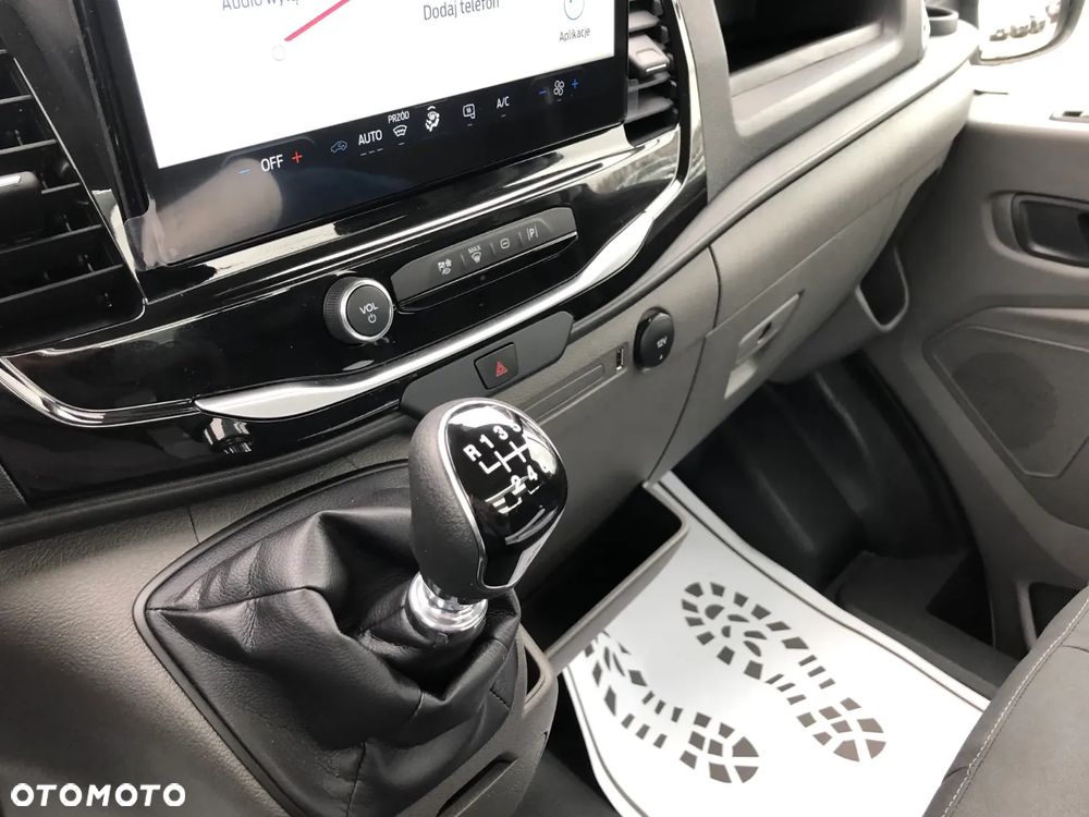 Ford Transit - 15